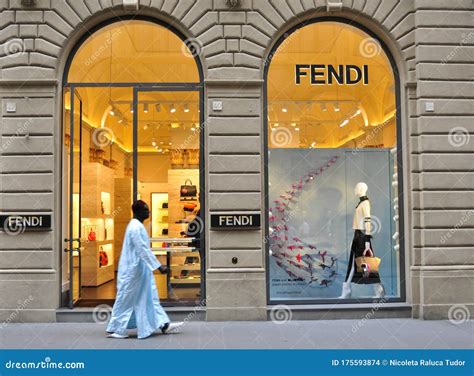 is Fendi a luxury brand